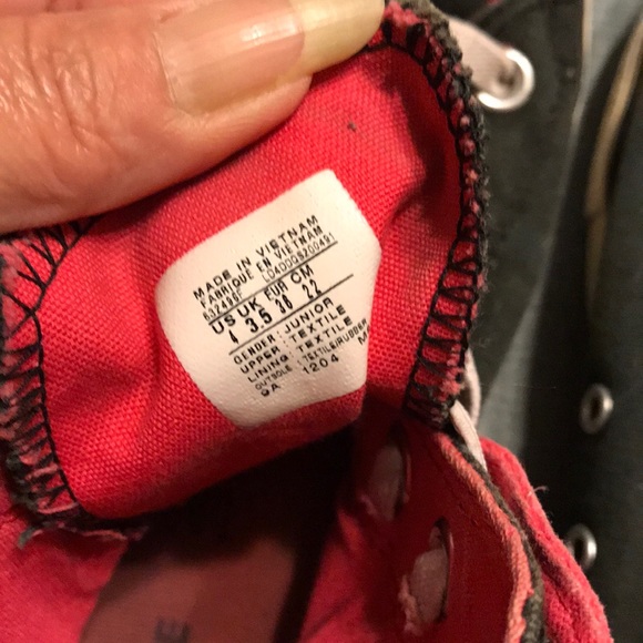 Converse size 4 us 3.5 uk - Picture 2 of 6